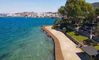 Roseıra Beach Resort