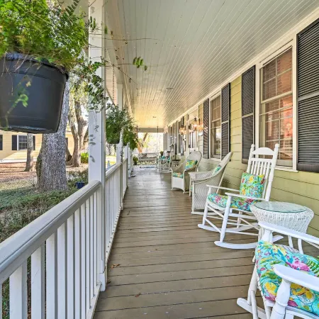 Riverside Cottage: Close to Ocean and Myrtle Beach