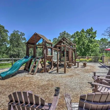 Families Welcome! Branson Resort-Style Getaway