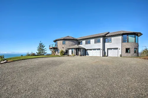 Stunning 360 Ocean Views, Near Redwoods NP! Các khách sạn ở Del Norte County