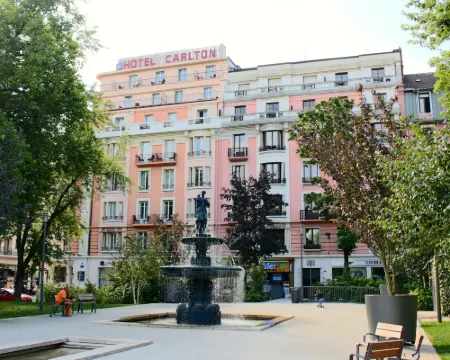 ベスト ウエスタン プラス ホテル カールトン アヌシー アヌシーのホテル