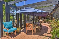 Bohemian Wonderland: Benicia Bungalow w/ Pergola!