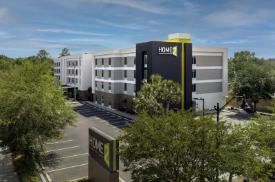 Home2 Suites by Hilton Charleston Airport/Convention Center Hotels in der Nähe von ECPI University