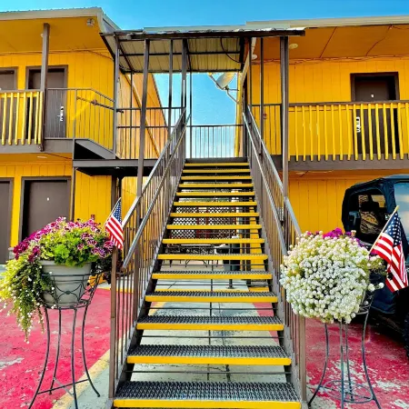 Americas Best Value Inn Salmon