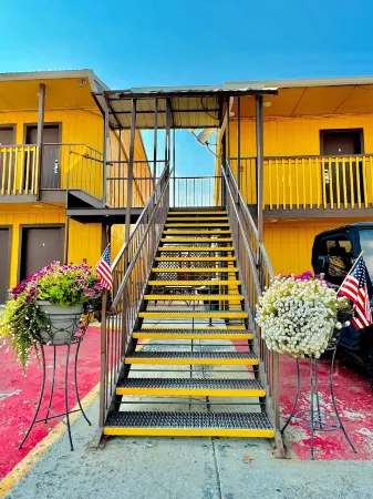 Americas Best Value Inn Salmon