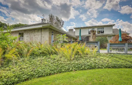 寬敞的道爾頓度假屋，帶甲板和庭院！