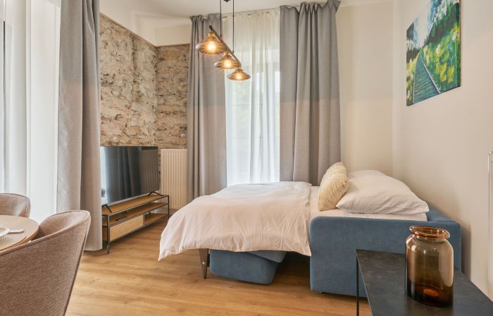 Luxury Home with Large Terrace & Netflix
