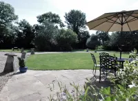 Swallow Cottage @ Olivemead Farm Hotels in Chippenham