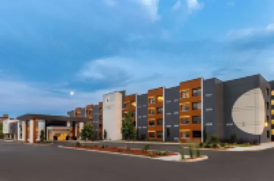 DoubleTree by Hilton Kingston Hôtels à : 