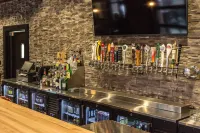 Cobblestone Hotel & Suites - Stevens Point - bar