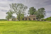 Historic Ottawa Lake House Deck, Barn and 96 Acres! - 3-Star