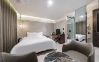 Pocheon Gwangneungsumogwon Alma