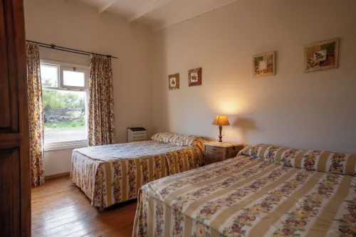La Elvira Natural Lodge Nature & Wildlife Experience in Península Valdés - Parkplatz