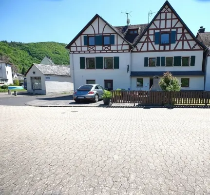 Burgen on the Moselle for 10 people Hotel a Burgen