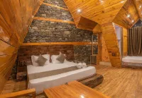 Nesta Narkanda Cottage