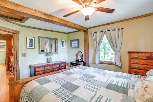 Screened Porch! Lakefront Gem in Boyds Branch Bay