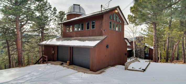 Chic Boulder Mountain Home w/ Hot Tub + Views Hotels in Boulder County