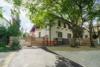 Spacious Vacation Apartment Also for Families. Hotel a Budaorsi