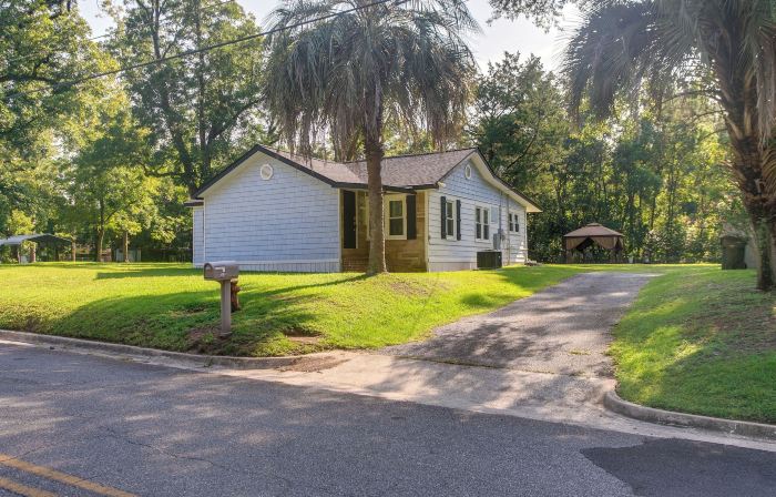 Waycross Vacation Rental w/ Private Backyard!
