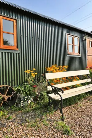 Shepherd's Lodge at Morrells Wood Отели в г. Лейтон энд Итон Константин