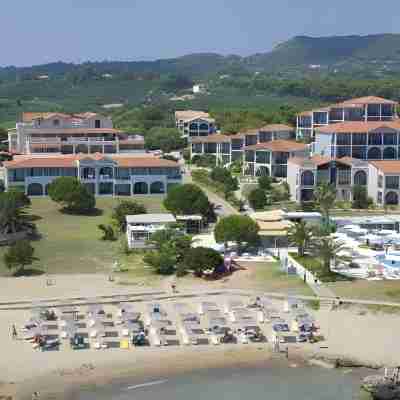 The Bay Hotel & Suites Hotel Exterior