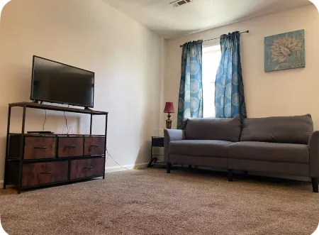 A charming 2BR home—better than a room—Vacation Condo No. 6, Near Spring River