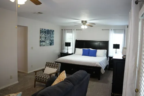 Spacious 3Br Stay  Shared Pool - Perfect for Families.