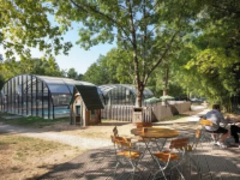 Huttopia les Châteaux Hotels in Bracieux