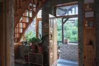 Rustic Roots Home Stay فنادق في Naggar