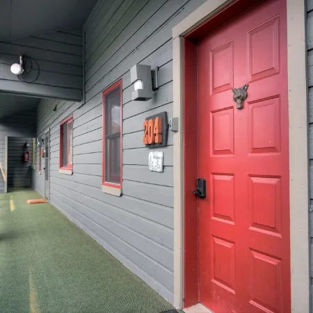 Awesome Spacious Condo, Spectacular Views, Nice Clubhouse