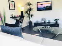 Perfectly Located Apt — Just Steps from the Beach