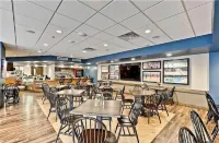 The Poolside Villa- 2Queen Bd, Lake Keowee, Golf,Hike,Waterfalls, Near Clemson,