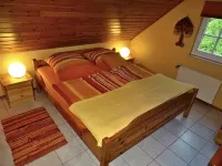 Vacation home with garden, playground, whirlpool, wood-fired sauna, pet-friendly Hotels in Bitburg-Prum