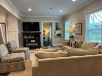 Stylish 3BR in Garden District near parks, river views, Neville High, and ULM.