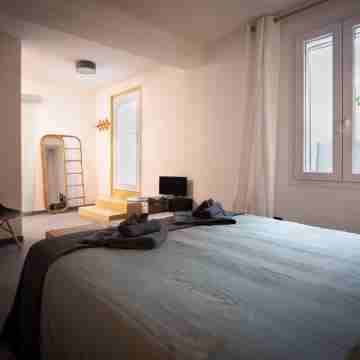 Private apartment with small garden Rooms