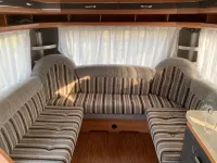 Caravan for rent by pond - enjoy nature, peace and quiet! Hotel a Geraardsbergen