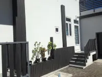 Residence Belle Vue Albion Hotels in Albion