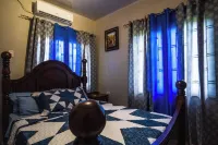 Comfortable 3-bedroom house AC TV in rooms WiFi laundry fully equipped kitchen Hotels in 