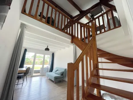 Villa Zoé, close to the ocean