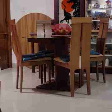 Fabulous apartment room with WiFi in bustling Bengaluru Dining/Meeting Rooms