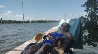 Lake Front House. Cool, Pet Friendly with Fire Pit & Grill. Hotel a Tool