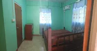 Jacob's Cozy Oasis: 1BR in Marigot w/ Wi-Fi, A/C, Kitchen – <5 Mins to Airport Hotels in 