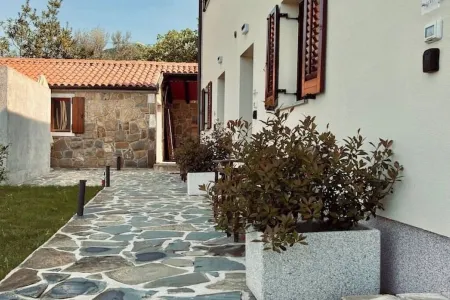 Relaxing Studio Stay with Terrace and Private Parking