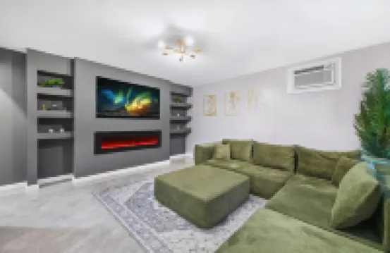 Modern Comfort with Easy NYC Transit Access - Charming Getaway