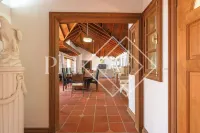 Beautiful 5 bed-rooms Villa at Terres Basses