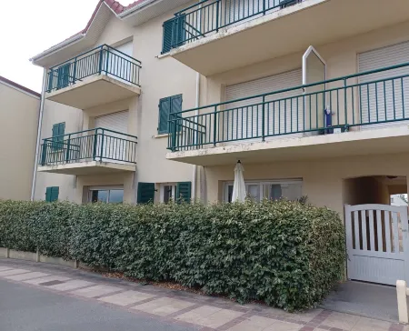 Cosy and bright 150 M from the beach Отели в г. Кюк