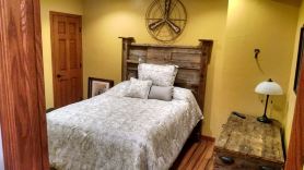 EAA Air Adventure - Executive Home for Business Rental