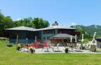 SUNRISE 3BR  - 2 Story Remodeled Condo -  SKI ON & OFF. Pool + Trailside