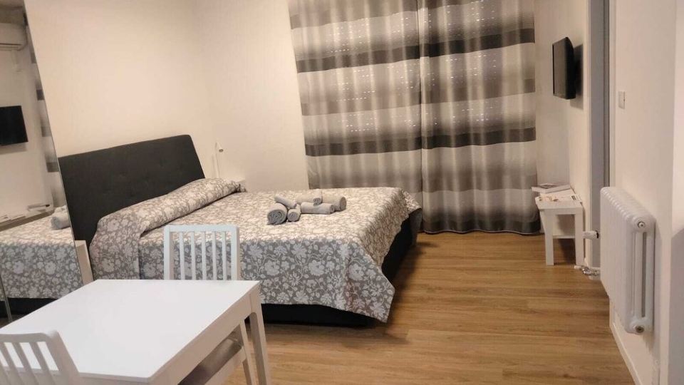Studio apartment with lovely little terrace