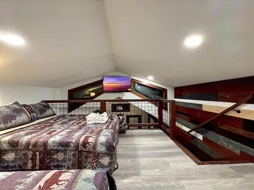 Tiny Home on Lake Chatuge in Downtown Hiawassee! BRAND NEW!